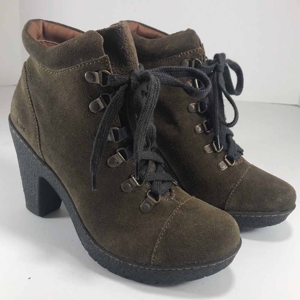 Born BOC Suede Lace Up Boot Bootie Heel Size 7.5M
